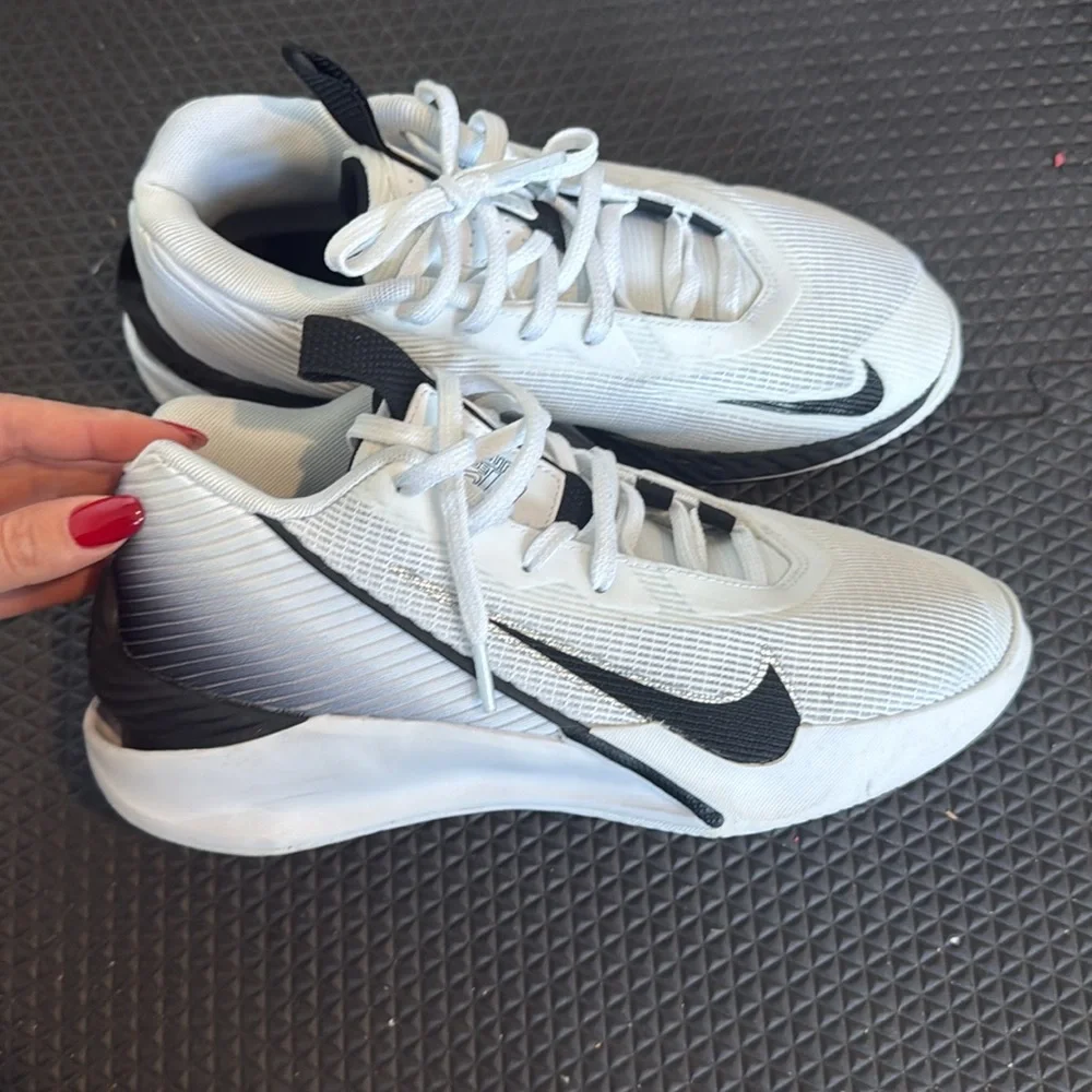 Basketball nike shoes for boys